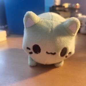 Tasty Peach - Meowchi - Minty -